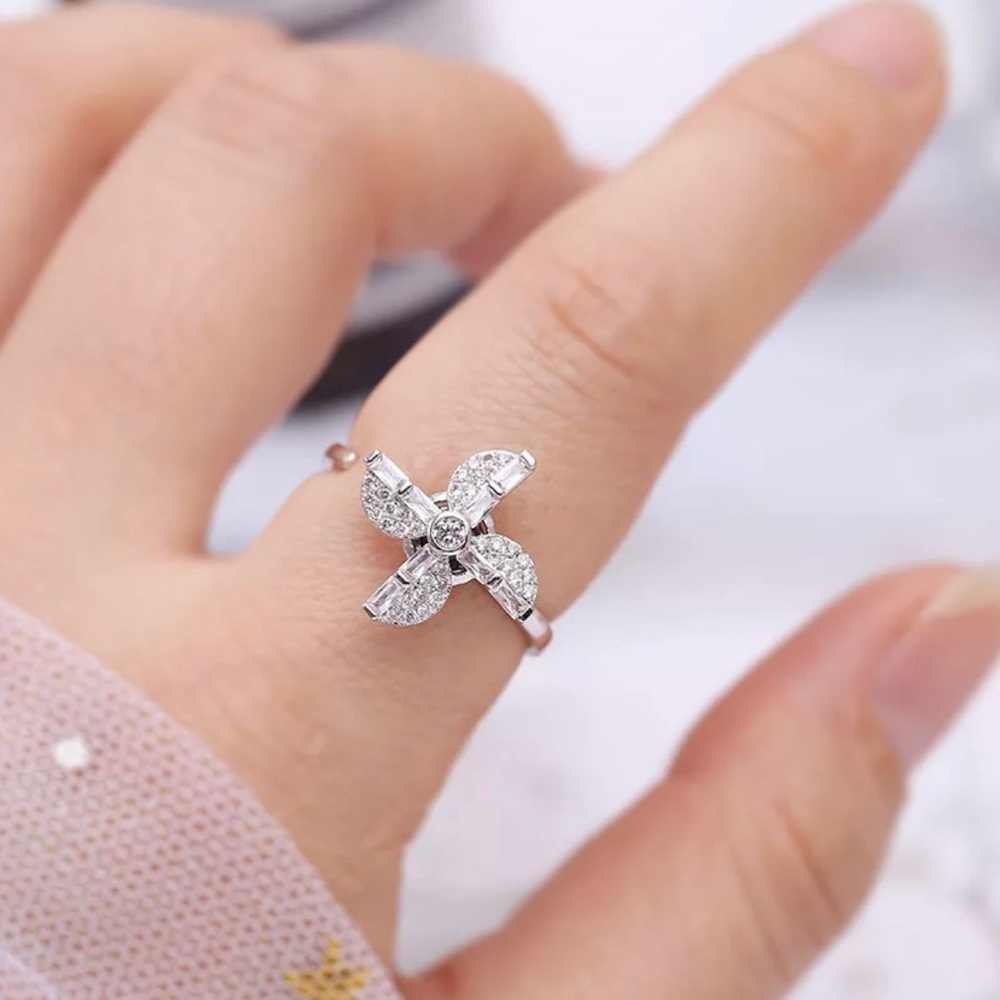 Fancy Fidget Spinner Pinwheel Crystal Silver Ring